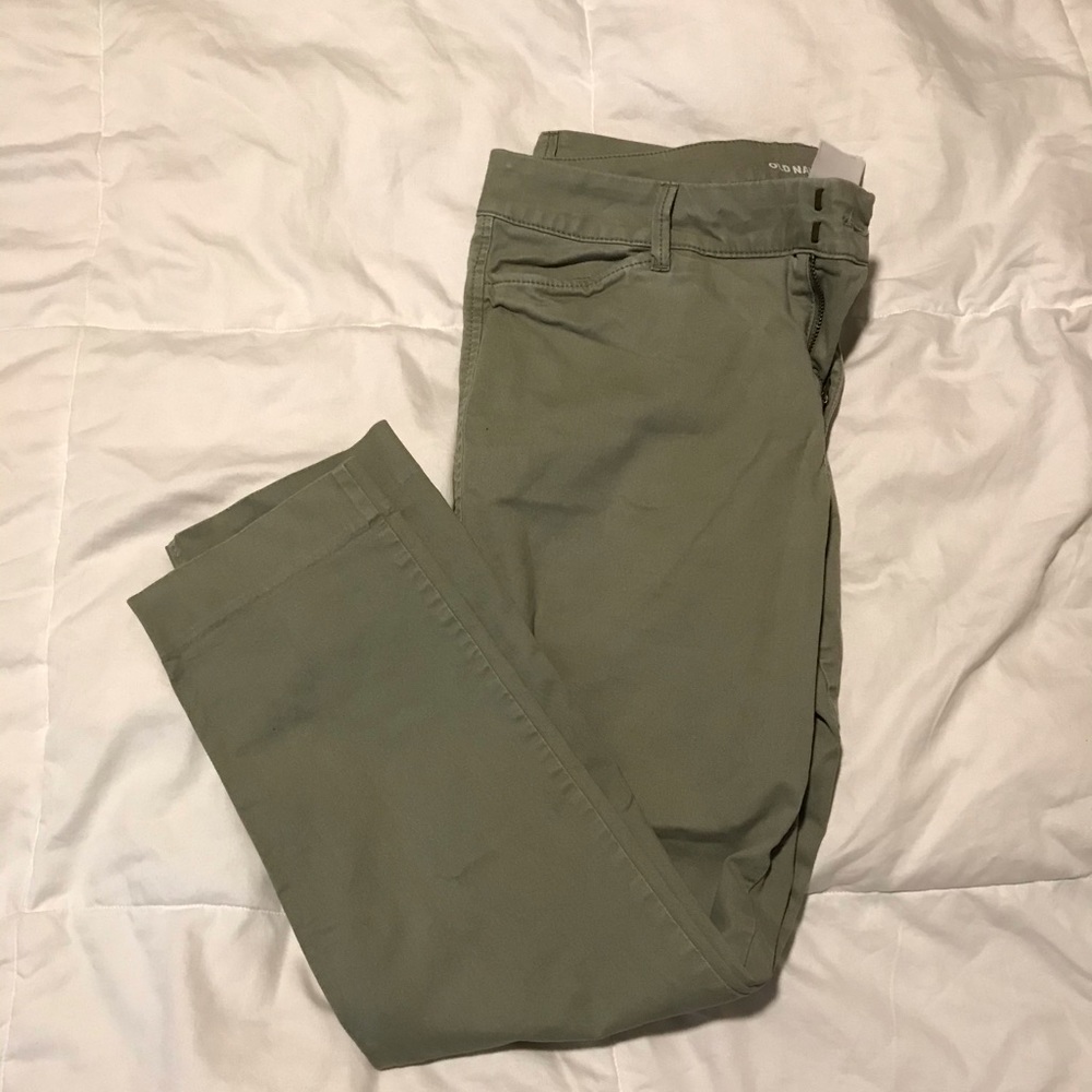 Old Navy pixie chino pant